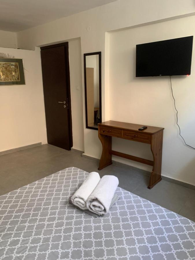 Centrally Located Private Rooms Heraklion  Exterior photo